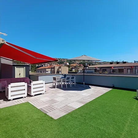 アパート Atico Chill-out De Lujo Con Piscina Y Garaje Gratis ヴィーゴ