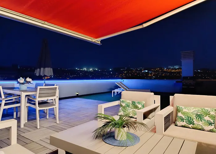 Atico Chill-out De Lujo Con Piscina Y Garaje Gratis * 比戈