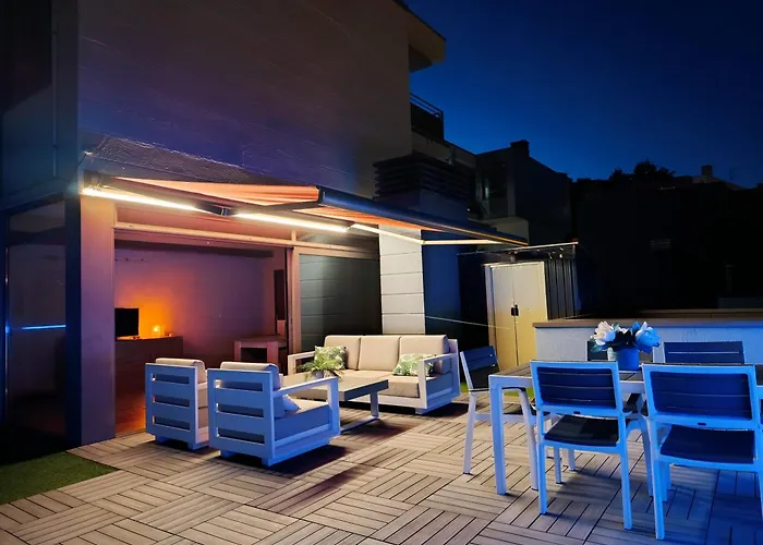 Atico Chill-out De Lujo Con Piscina Y Garaje Gratis 公寓 *